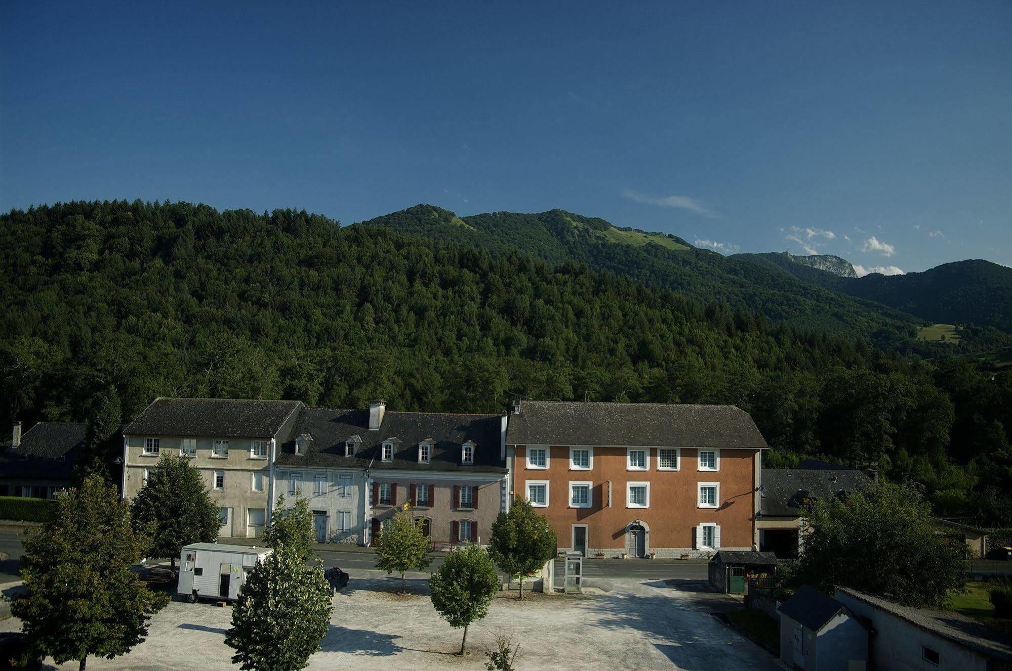 Hotel Ladagnous Peyrouse Exteriör bild